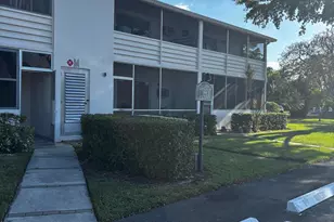 284 Windsor M, West Palm Beach, FL 33417 - Photo 1