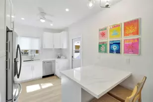 7825 Byron Ave, Miami Beach, FL 33141 - Photo 4