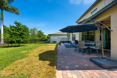 4819 Chantilly Road, Lake Worth, FL 33467 - Photo 32