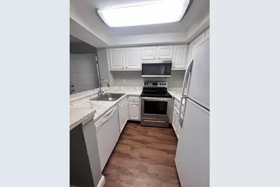 718 Executive Center Drive #111, West Palm Beach, FL 33401 - Photo 4