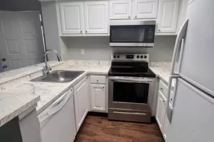 718 Executive Center Dr, West Palm Beach, FL 33401 - Photo 4