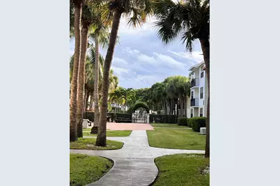 718 Executive Center Drive #111, West Palm Beach, FL 33401 - Photo 12