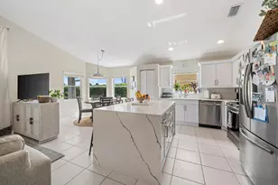 3817 Miramontes Cir, Wellington, FL 33414 - Photo 14