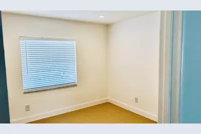 22592 Lombard Avenue, Boca Raton, FL 33428 - Photo 10