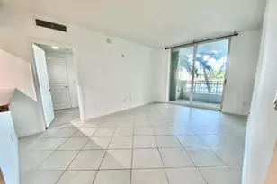 403 S Sapodilla Ave, West Palm Beach, FL 33401 - Photo 1