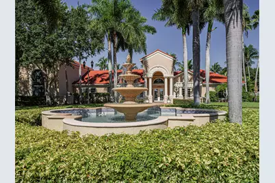 1650 N 42nd Circle #207, Vero Beach, FL 32967 - Photo 2