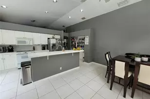 6416 Barton Creek Cir, Lake Worth, FL 33463 - Photo 4
