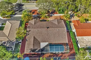 2116 NE 62nd St, Fort Lauderdale, FL 33308 - Photo 4