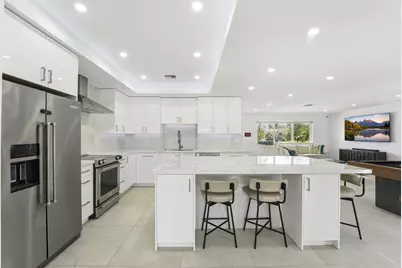120 SE 12th Court, Pompano Beach, FL 33060 - Photo 12