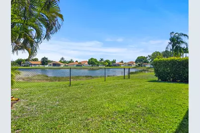 3817 Miramontes Circle, Wellington, FL 33414 - Photo 32