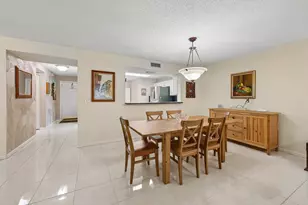 9681 E Sills Dr E, Boynton Beach, FL 33437 - Photo 10
