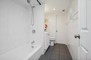 1123 NE 14th Ave, Fort Lauderdale, FL 33304 - Photo 12