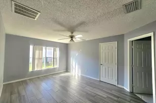 1941 SW Hampshire Ln, Port Saint Lucie, FL 34953 - Photo 10