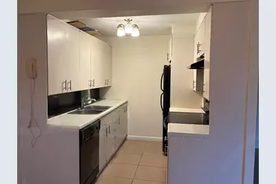 1019 Newport G, Deerfield Beach, FL 33442 - Photo 6