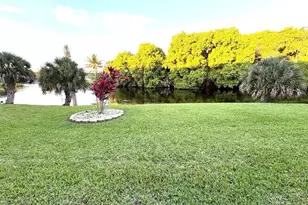 1019 Newport G, Deerfield Beach, FL 33442 - Photo 18