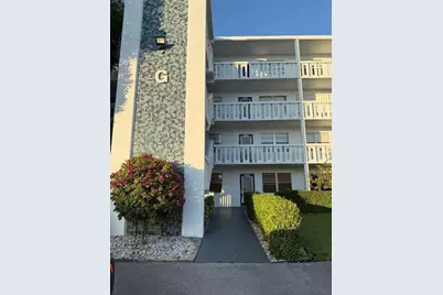 1019 Newport G, Deerfield Beach, FL 33442 - Photo 2