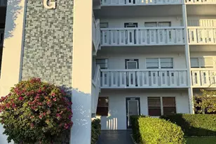 1019 Newport G, Deerfield Beach, FL 33442 - Photo 2