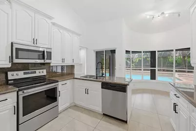 9033 NW 47th Court, Coral Springs, FL 33067 - Photo 4