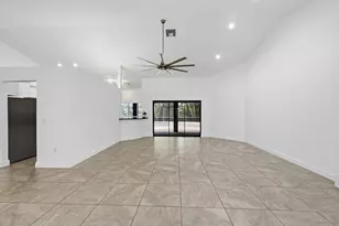 9033 NW 47th Ct, Coral Springs, FL 33067 - Photo 10