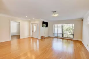 17768 Maplewood Dr, Boca Raton, FL 33487 - Photo 10