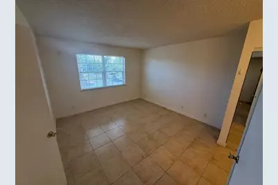 1500 SE Royal Green Circle #203, Port Saint Lucie, FL 34952 - Photo 4