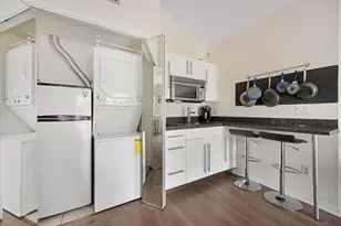 11863 Wimbledon Circle, Wellington, FL 33414 - Photo 6