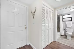 11863 Wimbledon Circle, Wellington, FL 33414 - Photo 8