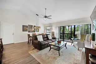 11863 Wimbledon Circle, Wellington, FL 33414 - Photo 6