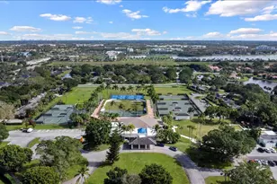 11863 Wimbledon Circle, Wellington, FL 33414 - Photo 24