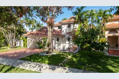 484 NW 38th Terrace, Deerfield Beach, FL 33442 - Photo 2