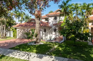 484 NW 38th Terrace, Deerfield Beach, FL 33442 - Photo 2