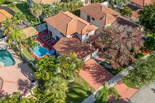 484 NW 38th Terrace, Deerfield Beach, FL 33442 - Photo 32