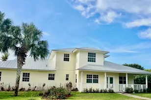 9322 SE Athena St, Hobe Sound, FL 33455 - Photo 8