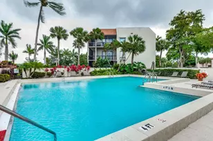 3050 Presidential Way, West Palm Beach, FL 33401 - Photo 18