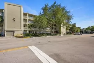 4028 Berkshire, Deerfield Beach, FL 33442 - Photo 16
