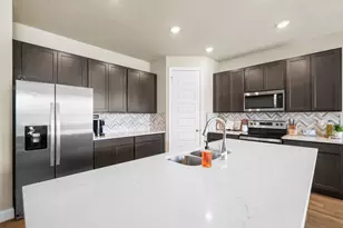 8588 Dahlia Cir, Port Saint Lucie, FL 34986 - Photo 20