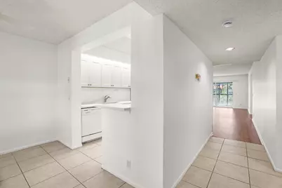 1200 SW 130th Avenue #402g, Pembroke Pines, FL 33027 - Photo 6