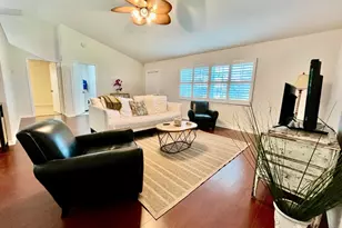 8014 SE Carlton St, Hobe Sound, FL 33455 - Photo 4