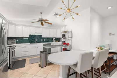 1433 Captains Walk #18d, Fort Pierce, FL 34950 - Photo 6