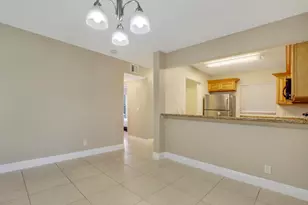 1524 Lake Crystal Dr, West Palm Beach, FL 33411 - Photo 4