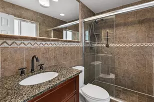 330 SE 10th St, Pompano Beach, FL 33060 - Photo 12