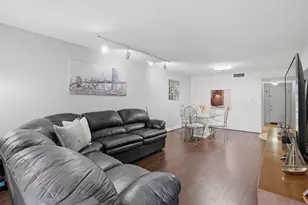3231 Holiday Springs Blvd, Margate, FL 33063 - Photo 4