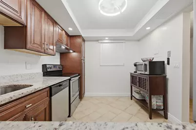3231 Holiday Springs Boulevard #110, Margate, FL 33063 - Photo 6
