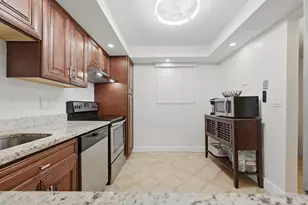 3231 Holiday Springs Blvd, Margate, FL 33063 - Photo 6