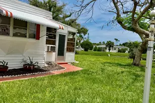 19 Rio Verde Way, Port Saint Lucie, FL 34952 - Photo 2