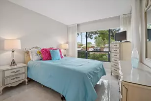 2307 SW 15th Street SW, Deerfield Beach, FL 33442 - Photo 8