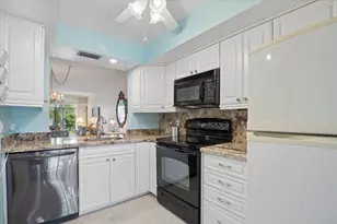 2307 SW 15th Street SW, Deerfield Beach, FL 33442 - Photo 4