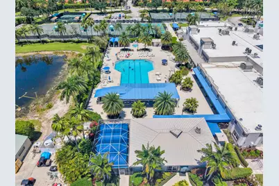 9532 N Crescent View Dr Drive N, Boynton Beach, FL 33437 - Photo 40