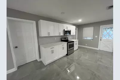 129 Euclid Boulevard, Lantana, FL 33462 - Photo 2