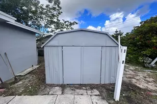 151 NE 17th Ave, Boynton Beach, FL 33435 - Photo 16